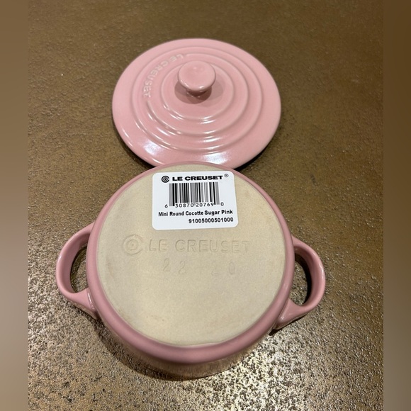 Le Creuset Shell Pink Stoneware Mini Cocotte Petite Casseroles 8oz NIB - Picture 5 of 10